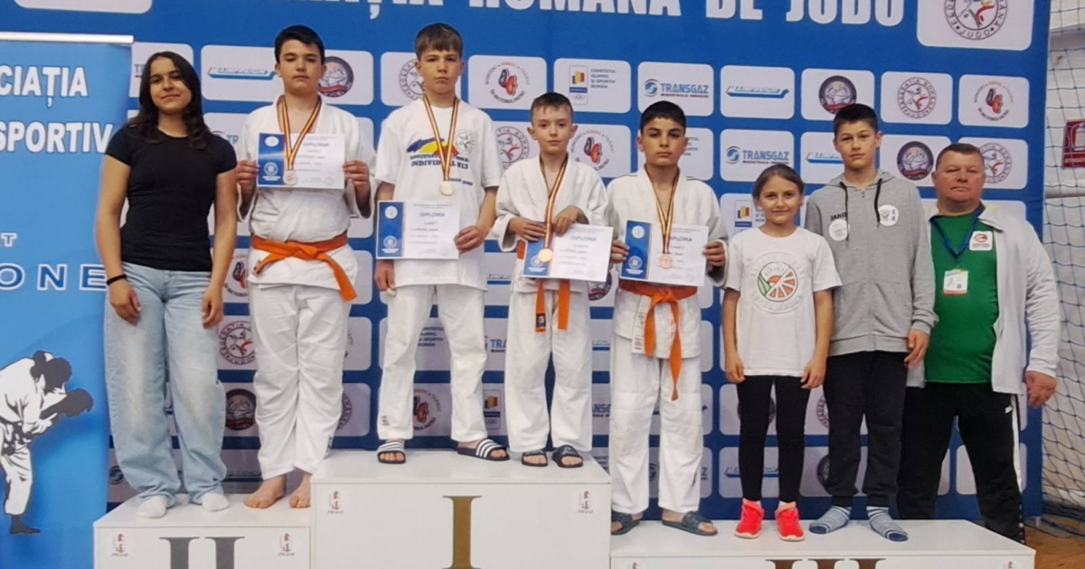 Hét érem Bákóból